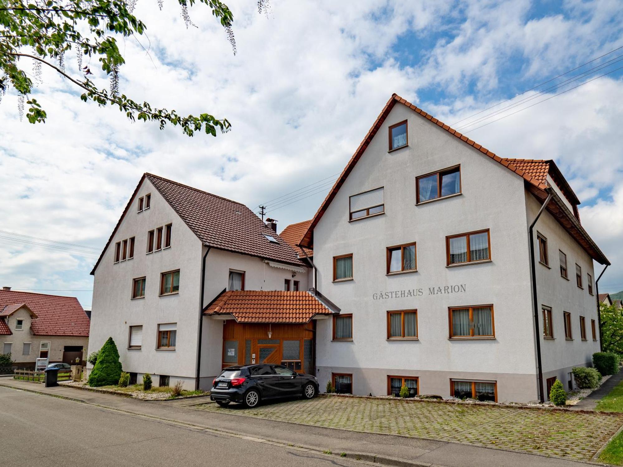 Gaestehaus Marion Dettingen an der Erms Exterior photo